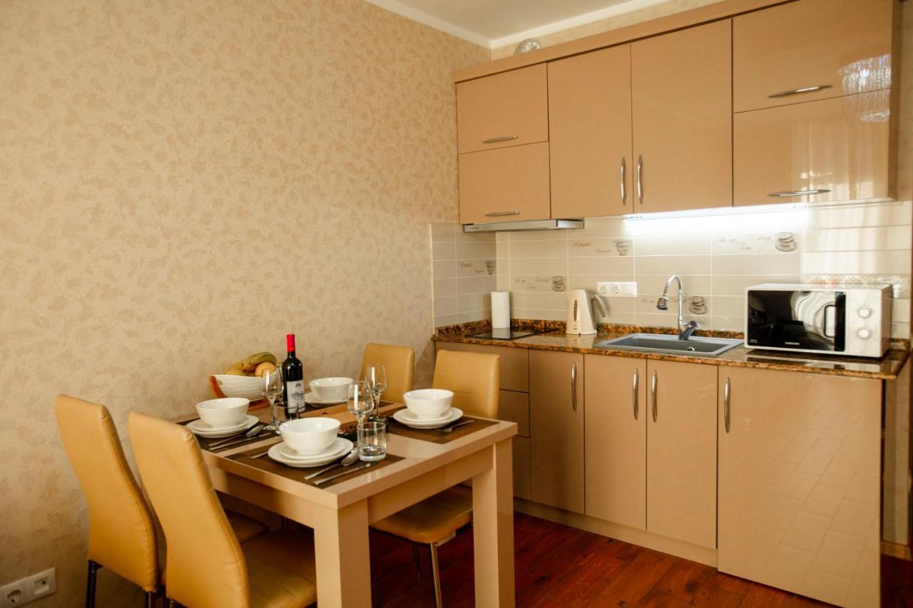 Holiday Lux Sea Towers Batumi Exterior foto